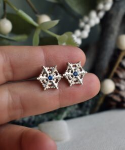 Cercei din argint cu zirconii albastre ”Fulgi de zăpadă”