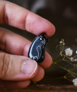 Alternative view of Mărțișor-broșă Pisicuță neagră