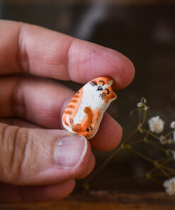 Alternative view of Mărțișor-broșă Pisicuță portocalie