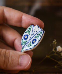 Alternative view of Mărțișor-broșă Lalea albastră