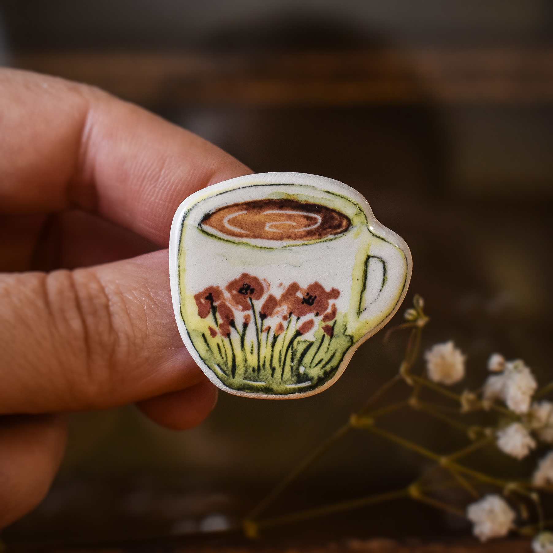 Broșă cu ilustrație, Cafea și maci