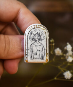 Mărțișor-broșă, ilustrație Domnița cu pisică