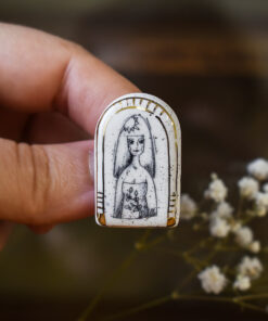 Mărțișor-broșă, ilustrație Domnița cu Soare