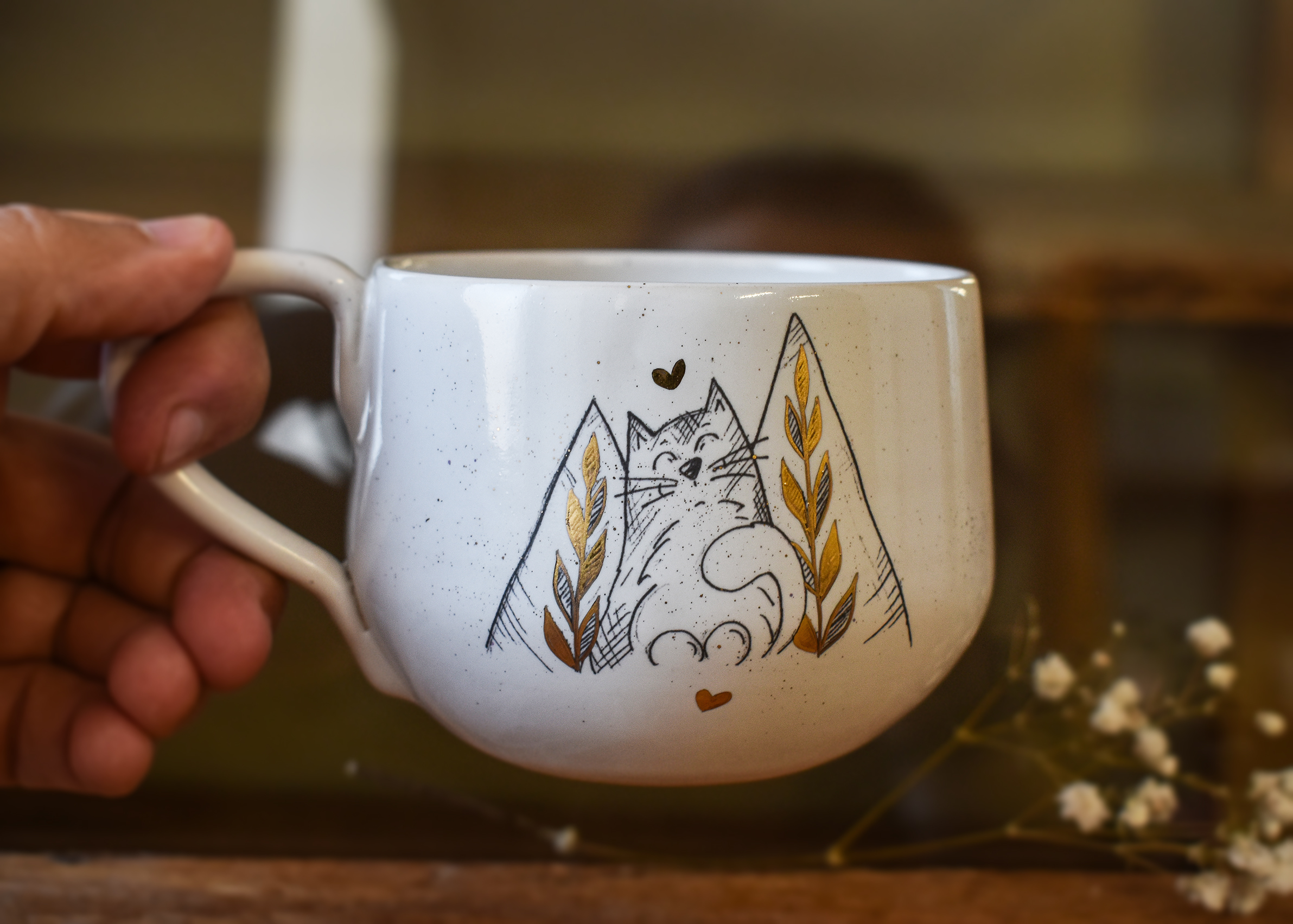 Ceașcă din ceramică "Pisică la munte", 240 ml