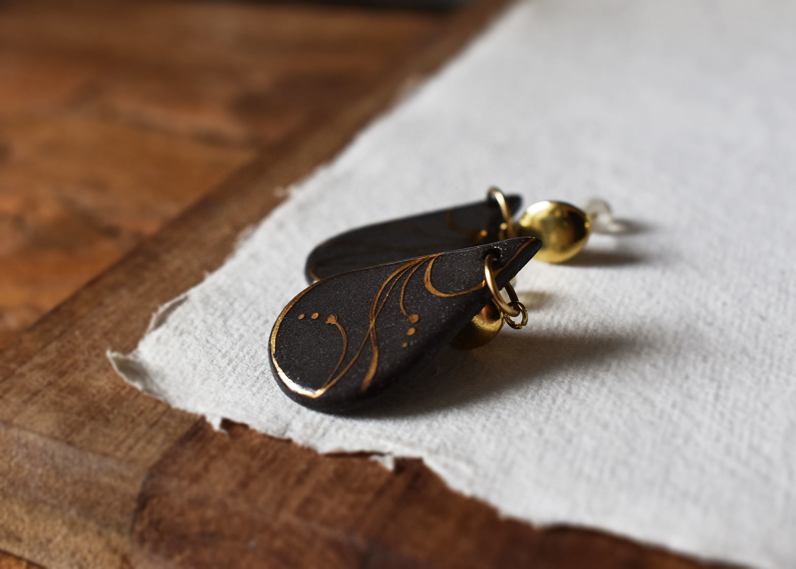 Cercei din ceramică "Black and Gold" - imagine 3
