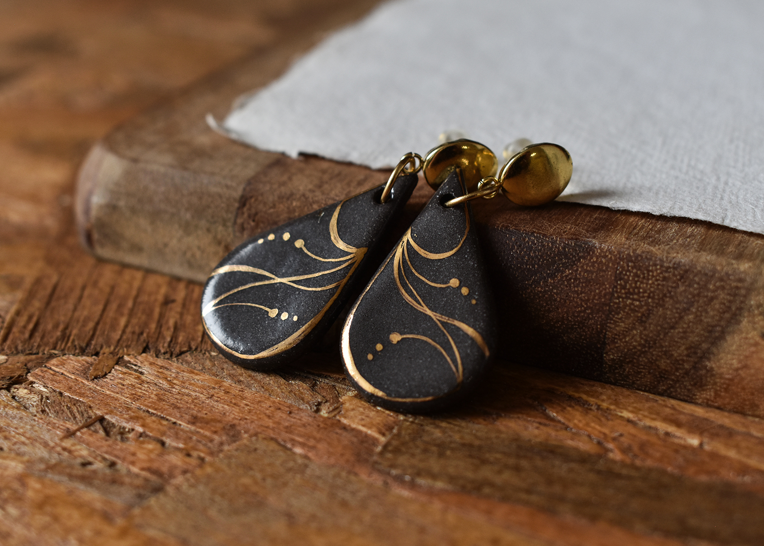Cercei din ceramică "Black and Gold" - imagine 2