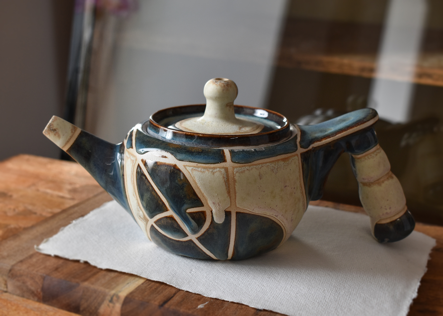 Ceainic din ceramică "Studii de linie" - imagine 5