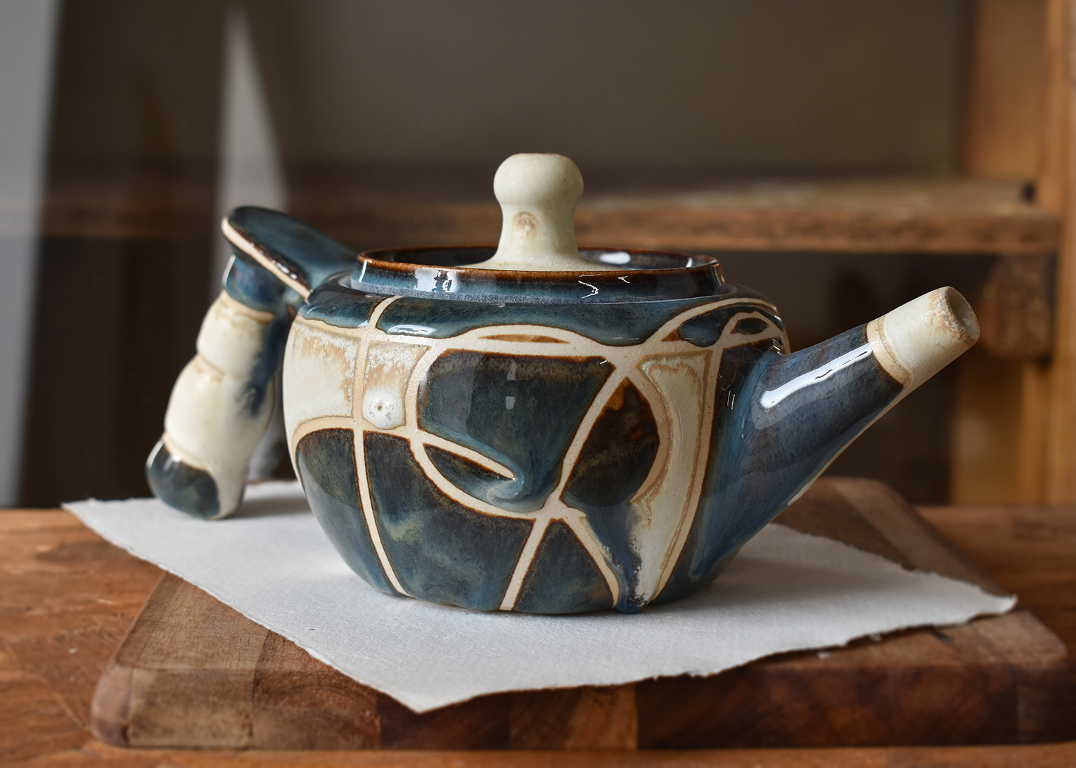Ceainic din ceramică "Studii de linie" - imagine 2