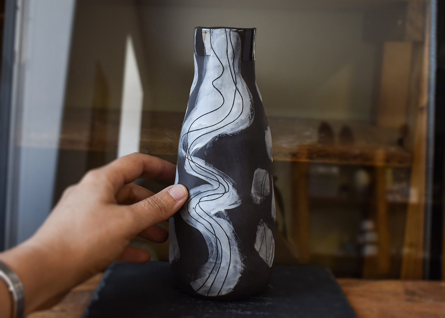 Vas din ceramică "Black & White" - imagine 3