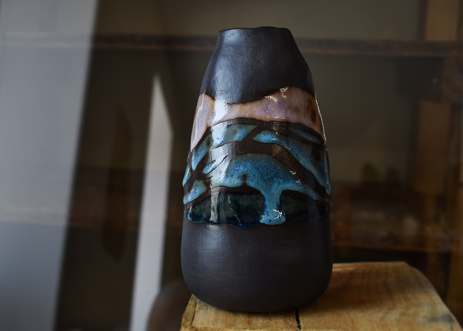 Vază din ceramică "Unde"